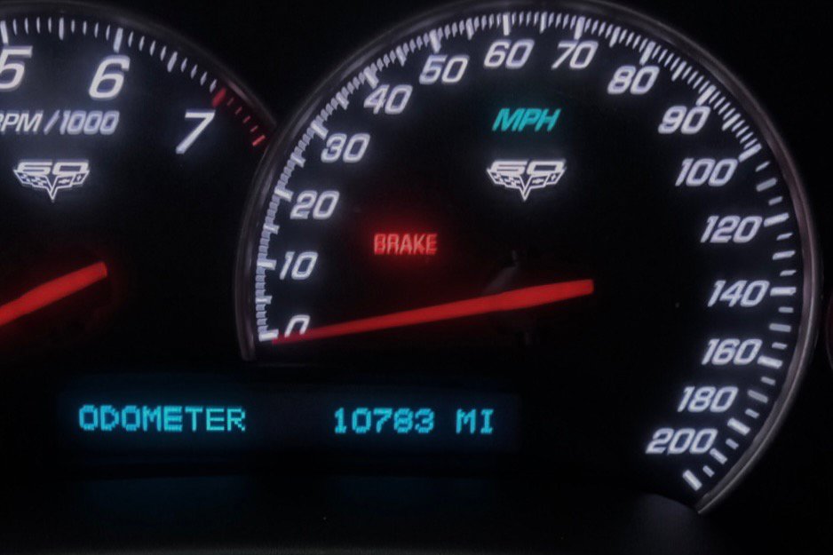 Used 2013 Chevrolet Corvette Z06 w/ 3LZ Preferred Equipment Group RWD image 21