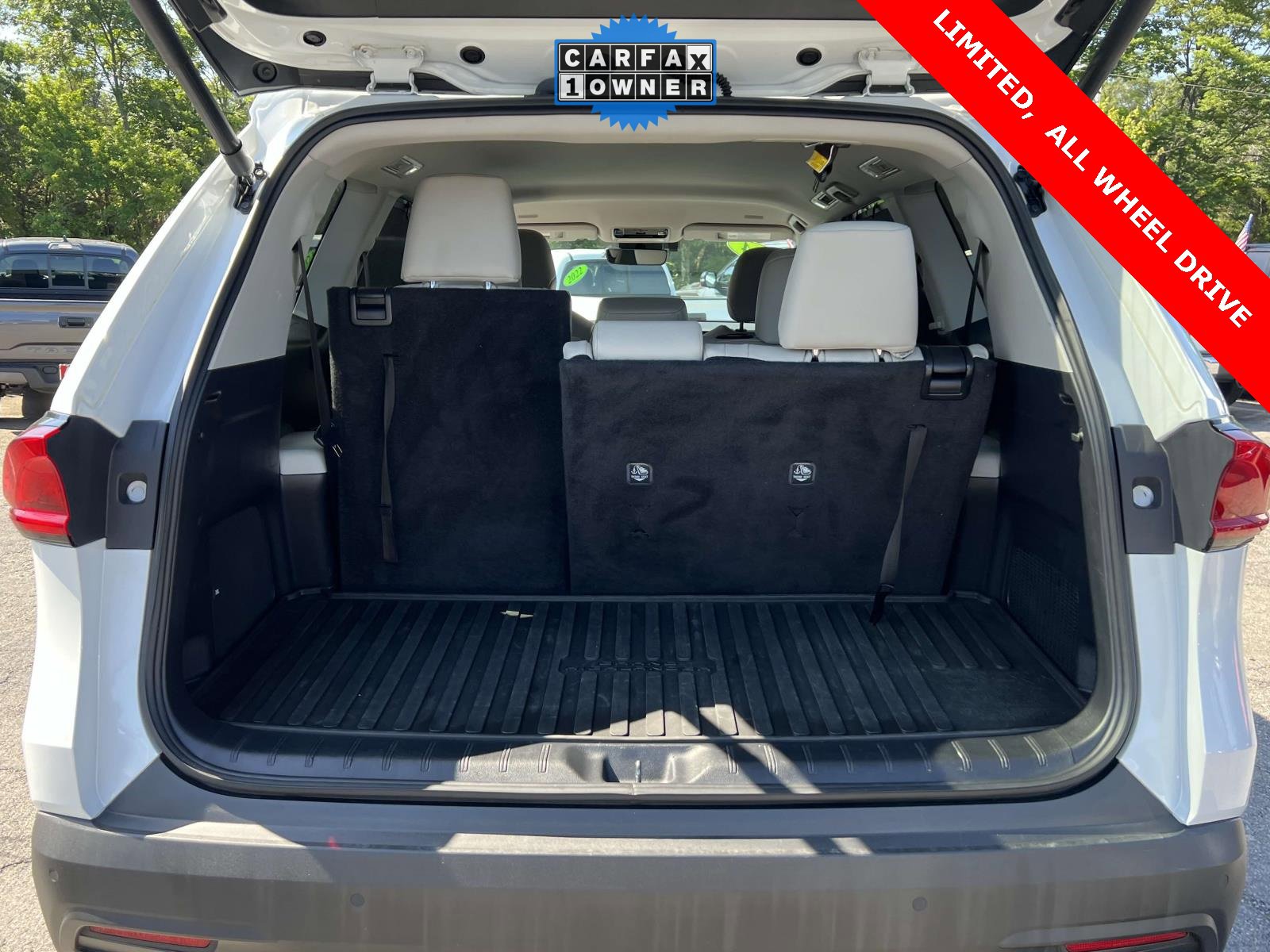 Used 2024 Toyota Grand Highlander Limited image 7