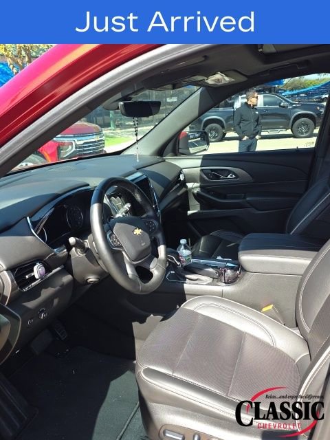 Used 2023 Chevrolet Traverse Premier image 22