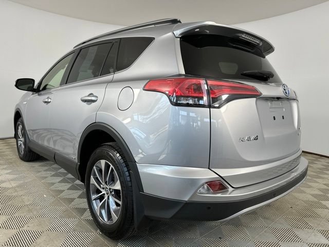 Used 2018 Toyota RAV4 XLE w/ Convenience Package AWD/4WD image 5
