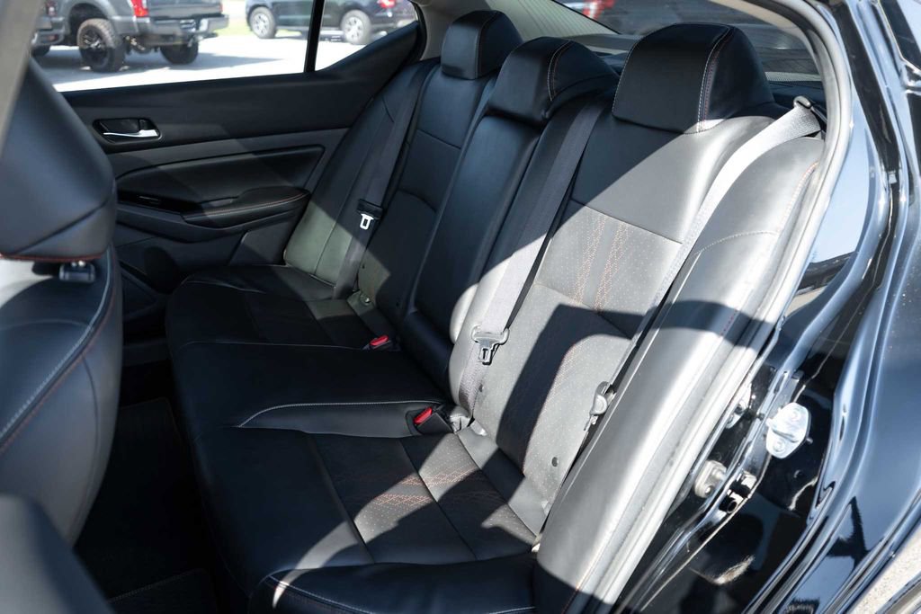 Used 2024 Nissan Altima 2.5 SR w/ SR Premium Package image 14