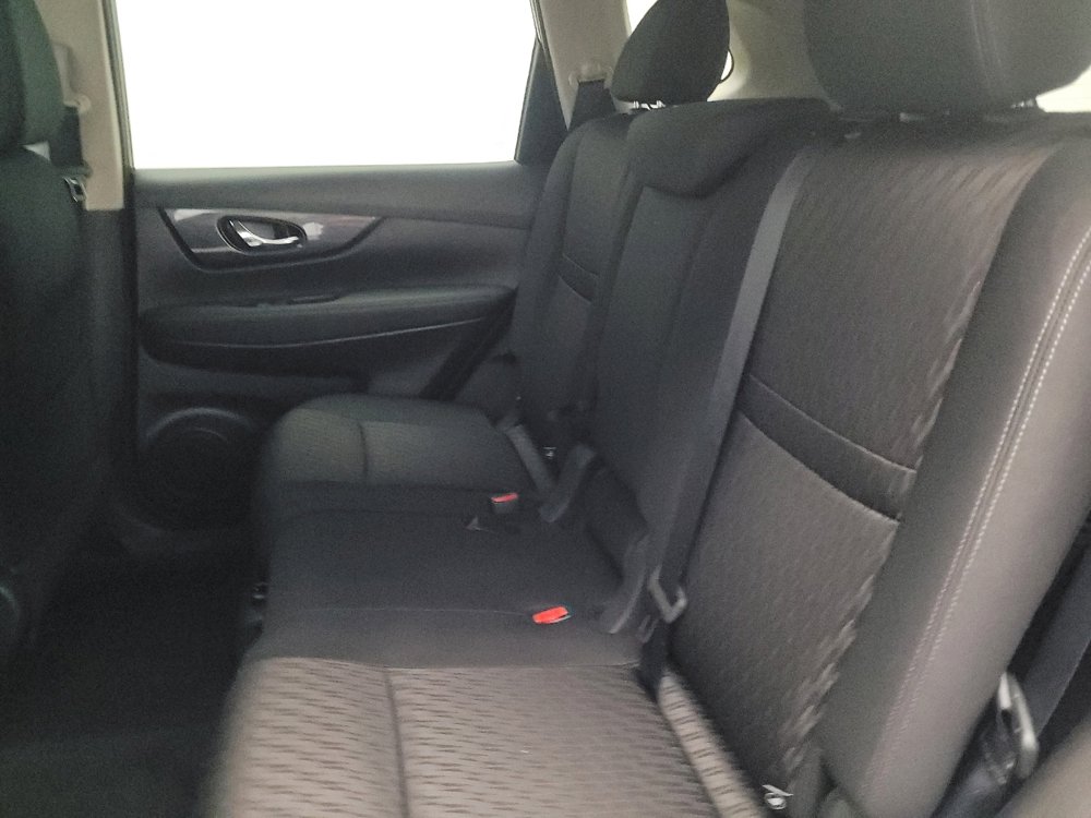 Used 2017 Nissan Rogue S w/ Appearance Package image 18