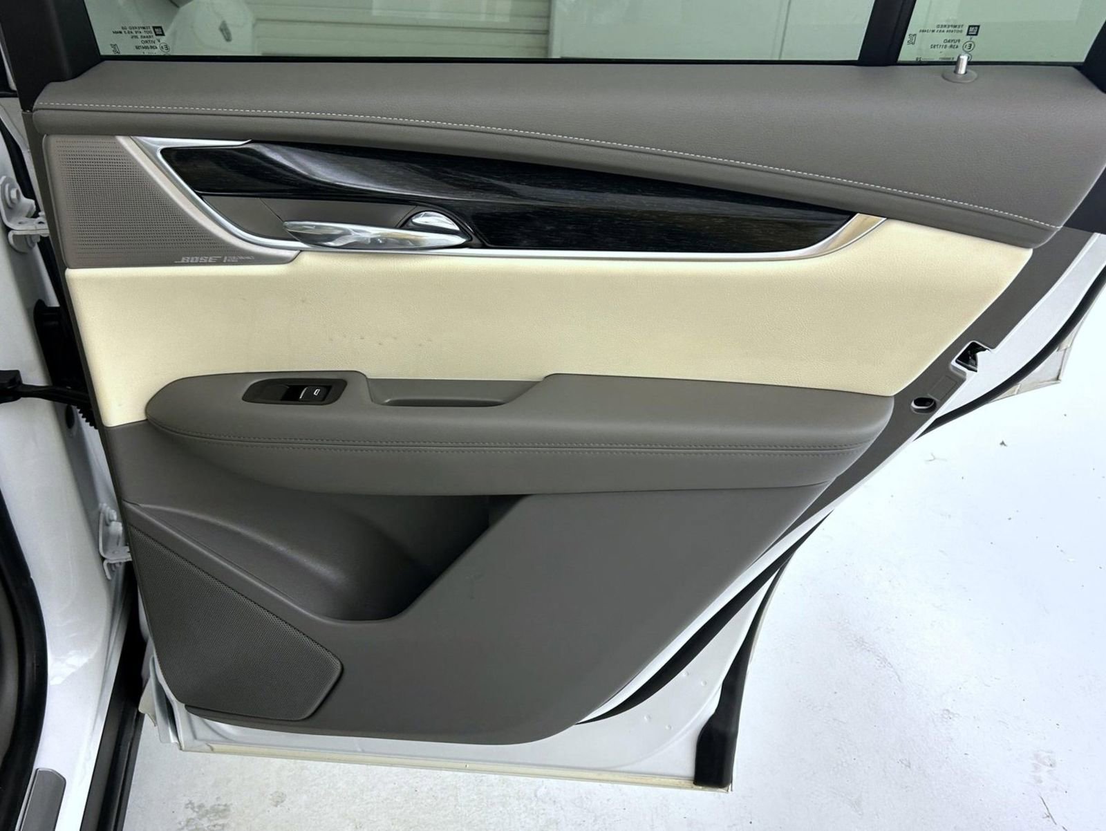 Used 2021 Cadillac XT6 Premium Luxury image 26