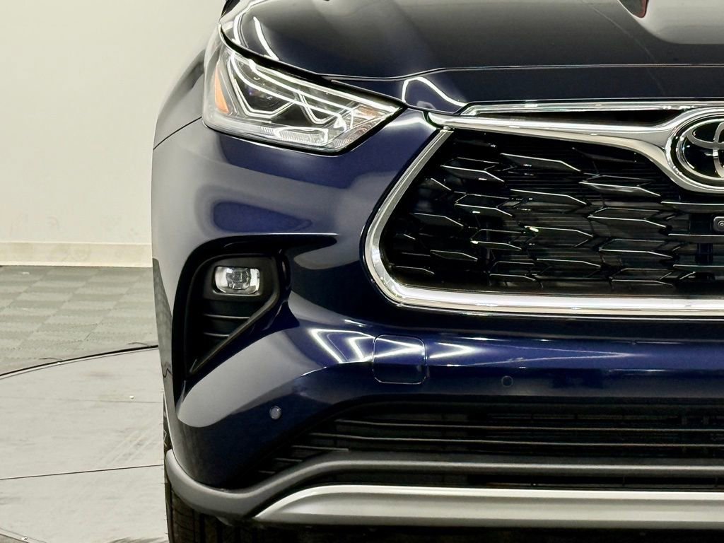 Used 2026 Toyota Highlander Platinum image 7