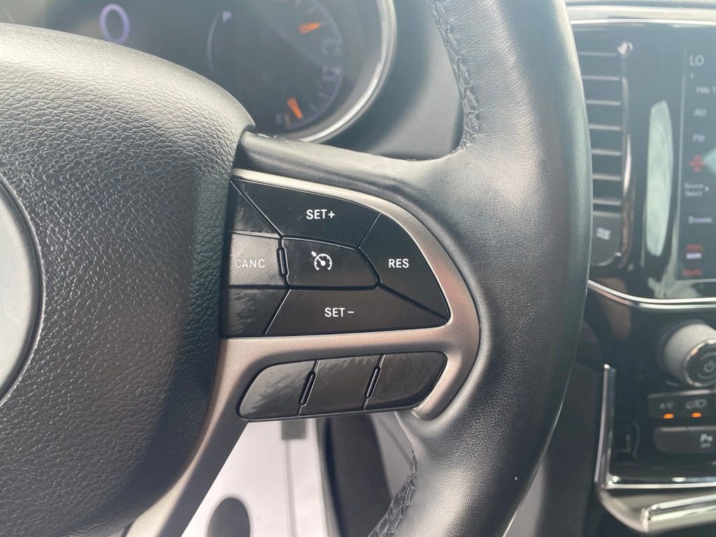 Used 2022 Jeep Grand Cherokee Laredo X AWD/4WD image 16