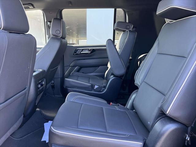 Used 2025 Chevrolet Suburban Premier image 12