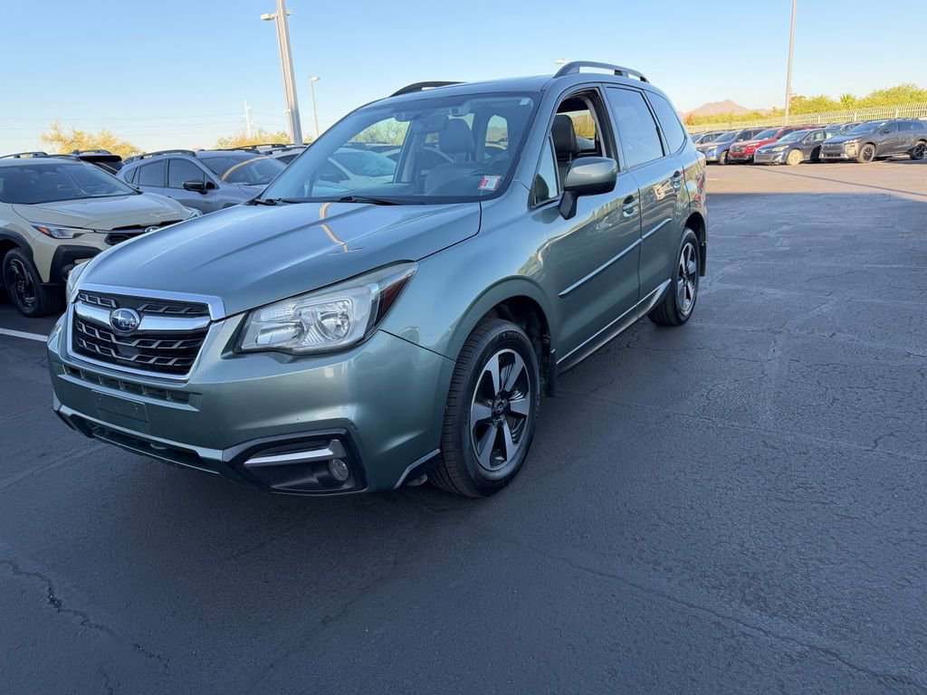 Used 2017 Subaru Forester 2.5i Premium AWD/4WD image 3