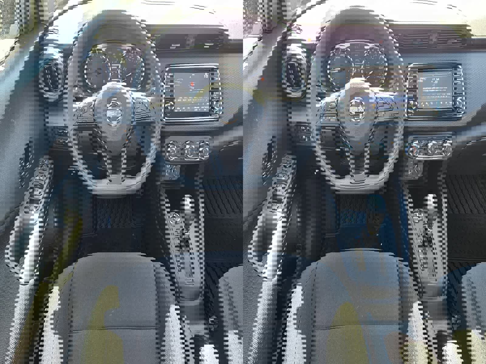 New 2025 Nissan Kicks Play S image 5