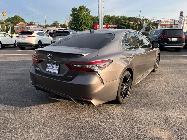 Used 2022 Toyota Camry XSE FWD image 3