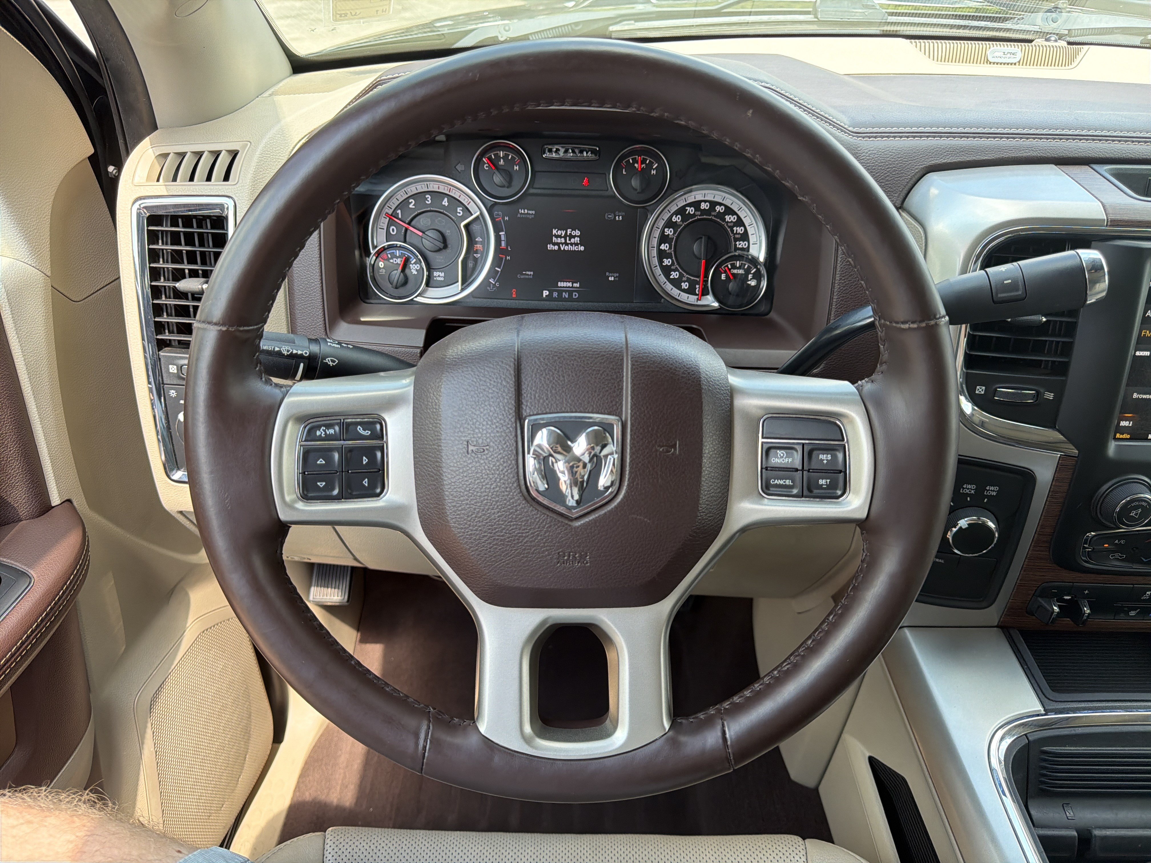 Used 2018 RAM 3500 Laramie w/ Convenience Group AWD/4WD image 24