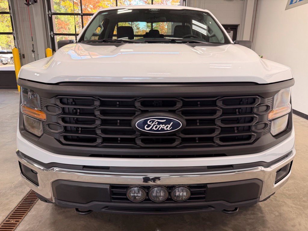 Used 2024 Ford F150 XL w/ Equipment Group 103A High AWD/4WD image 4