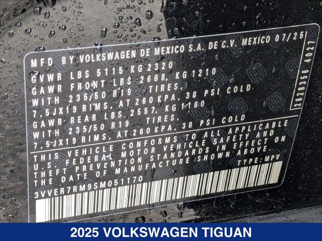 New 2025 Volkswagen Tiguan SE image 20