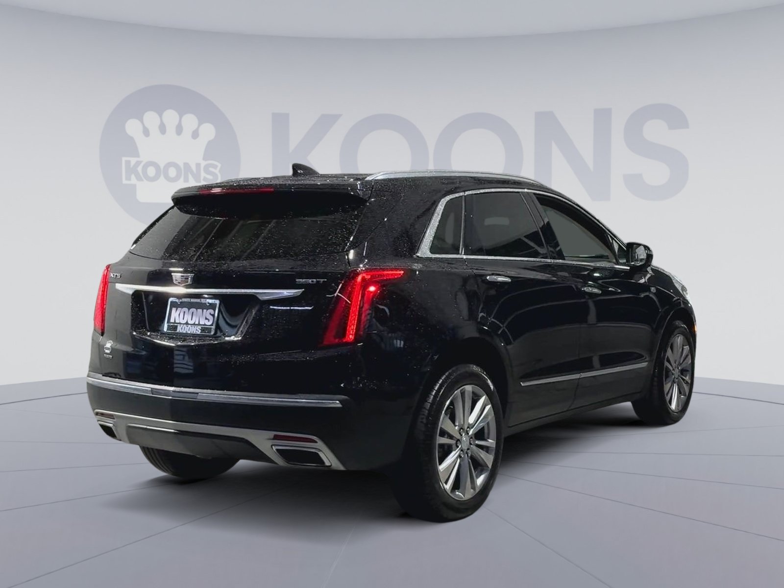 Used 2024 Cadillac XT5 Premium Luxury w/ LPO, Floor Liner Package AWD/4WD image 11