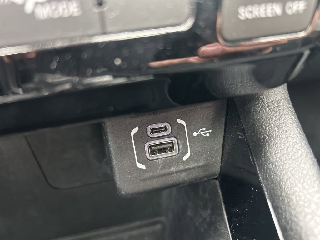 Used 2022 Jeep Compass Limited w/ Sun and Sound Group image 24