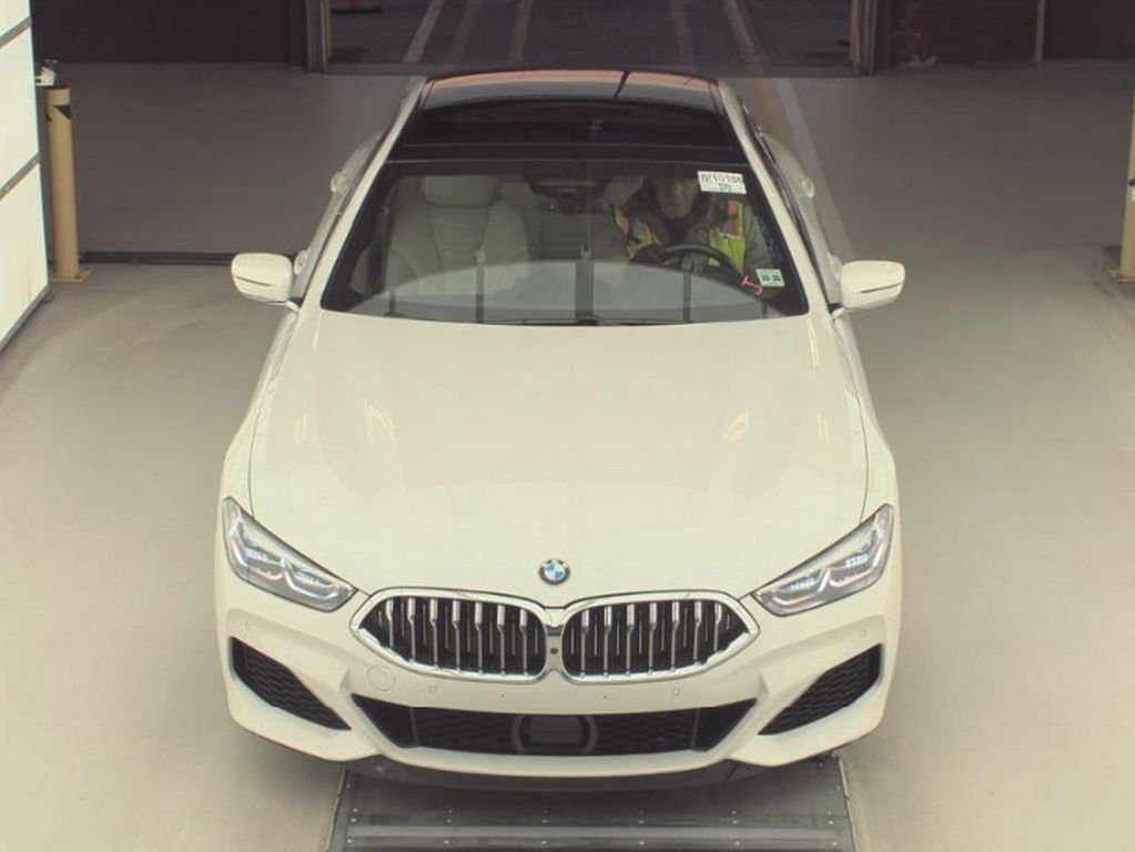 Used 2022 BMW M850i Gran Coupe xDrive image 2