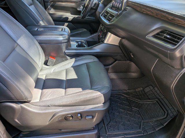 Used 2021 Chevrolet Suburban LT AWD/4WD image 34