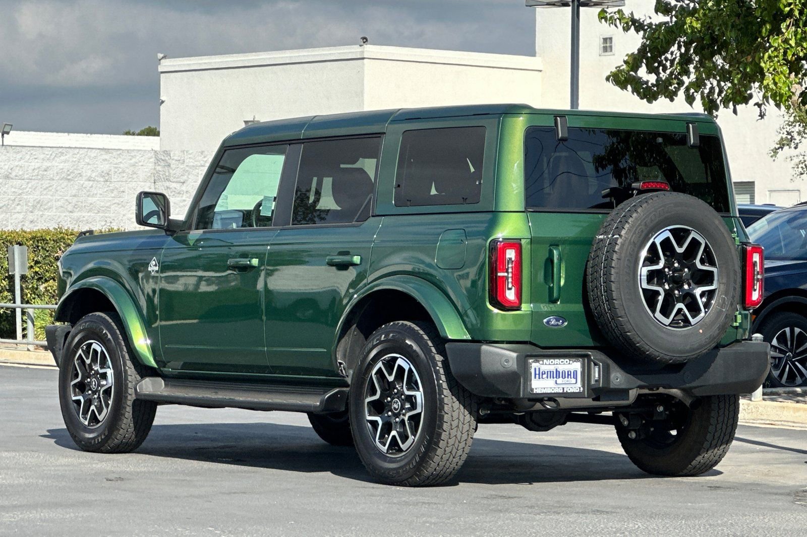 Used 2025 Ford Bronco Outer Banks image 6