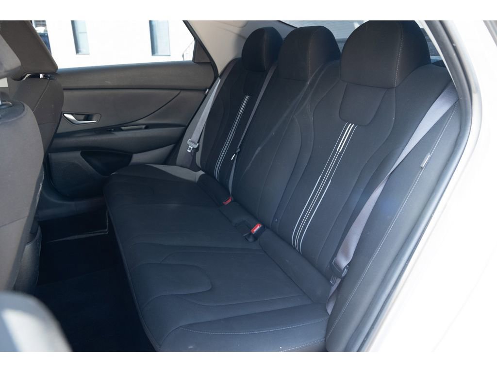 Used 2024 Hyundai Elantra SEL image 13