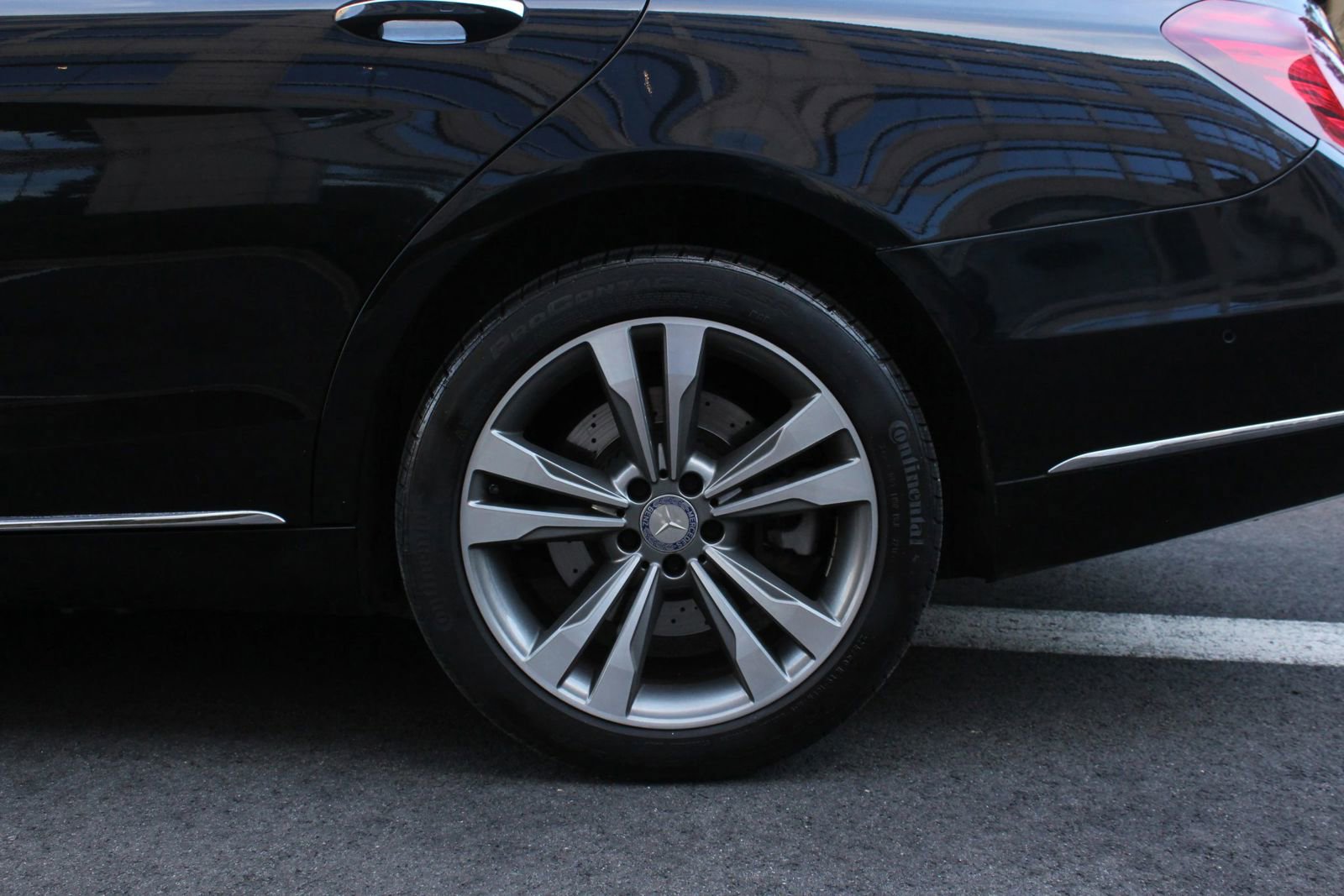 Used 2015 Mercedes-Benz S 550 4MATIC Sedan image 10