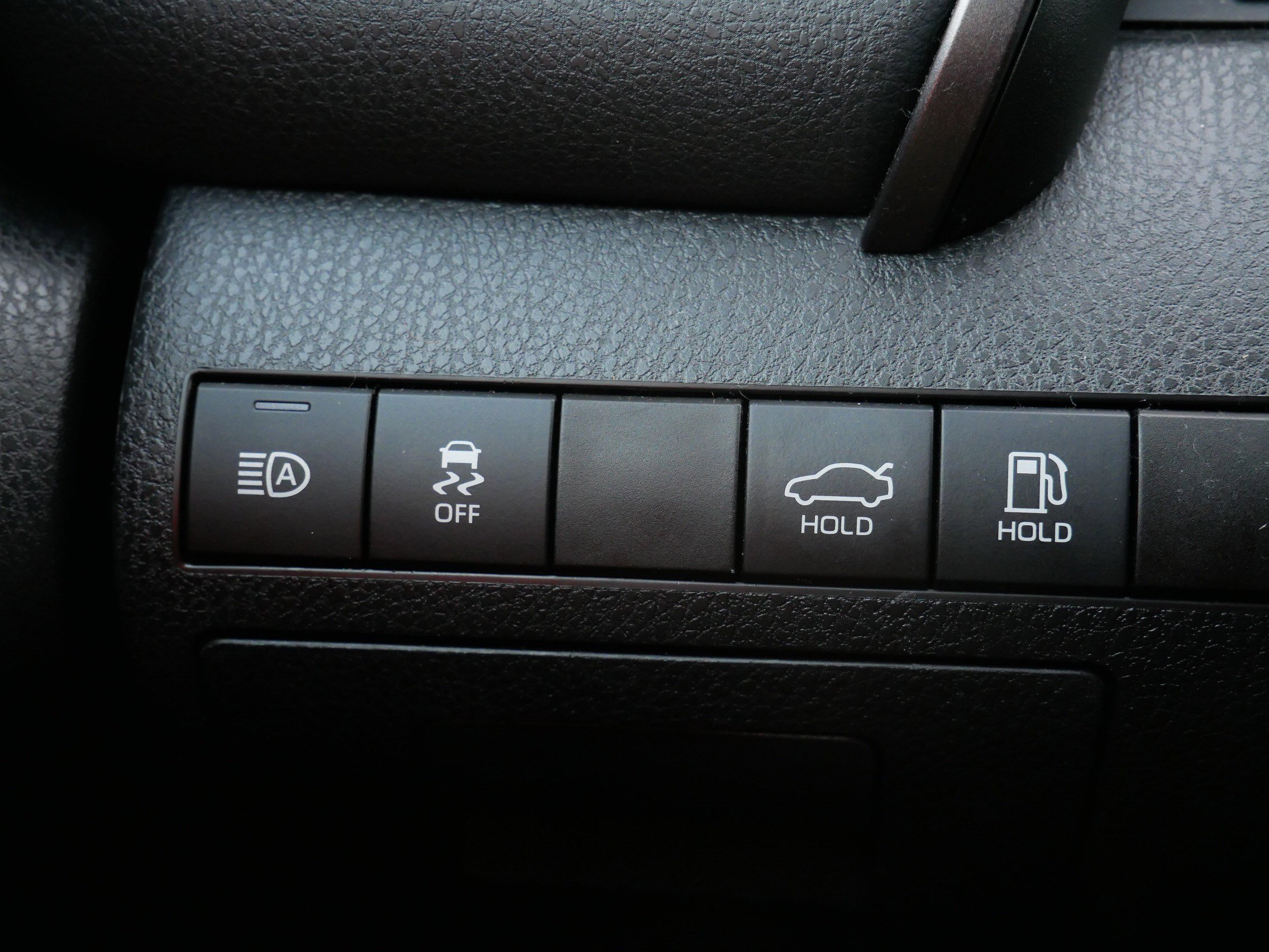 Used 2020 Toyota Camry SE image 24