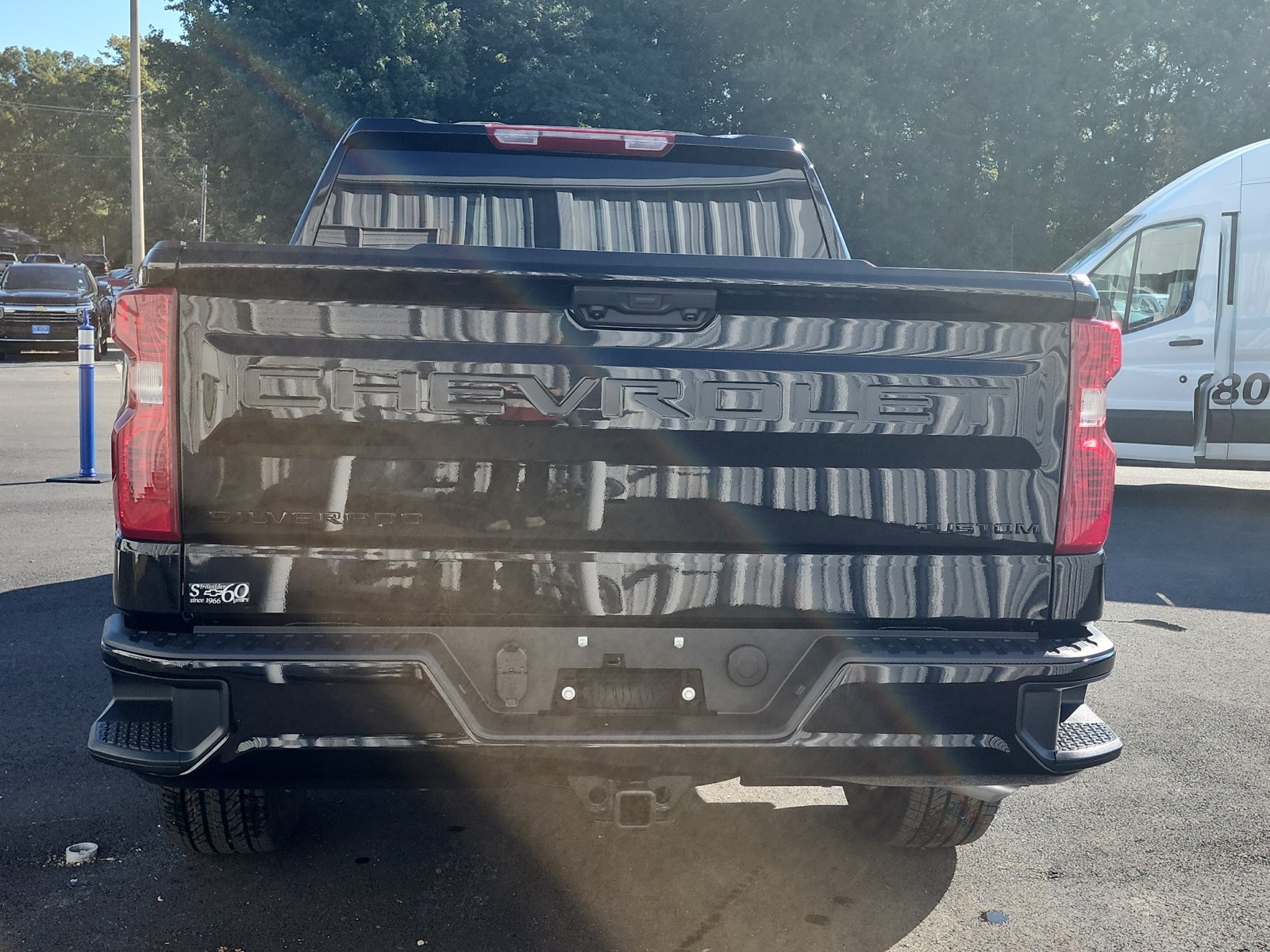 New 2026 Chevrolet Silverado 1500 Custom w/ LPO, Dark Essentials Package AWD/4WD image 4