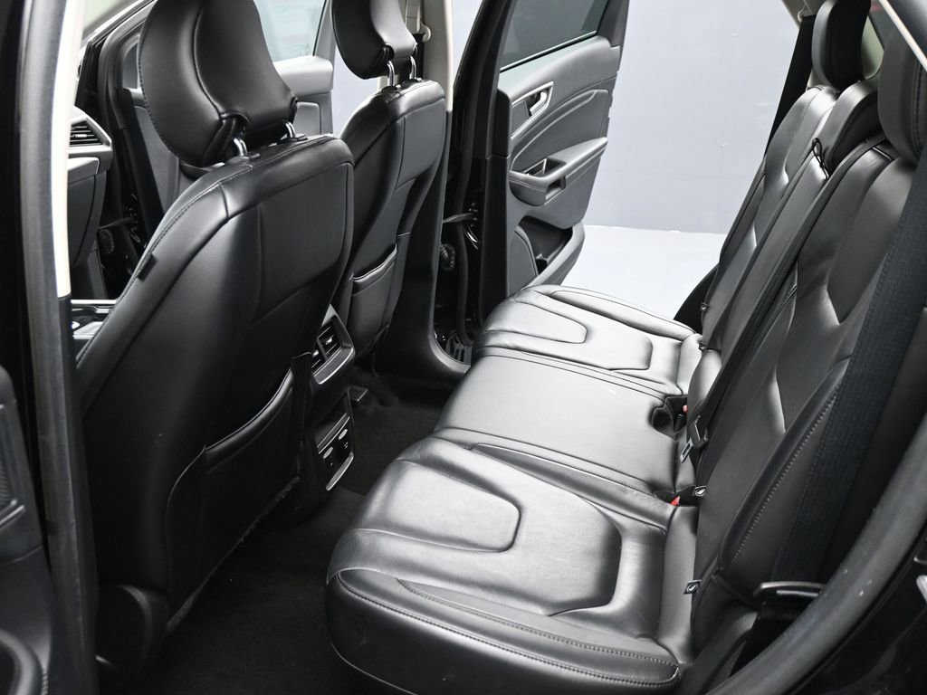 Used 2019 Ford Edge Titanium w/ Cargo Accessory Package image 16