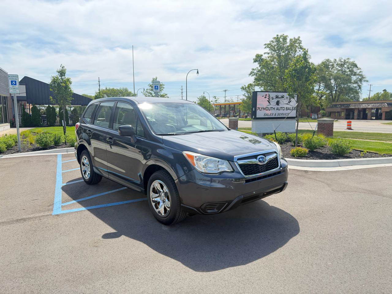 Used 2014 Subaru Forester 2.5i w/ Popular Package #1 AWD/4WD image 3