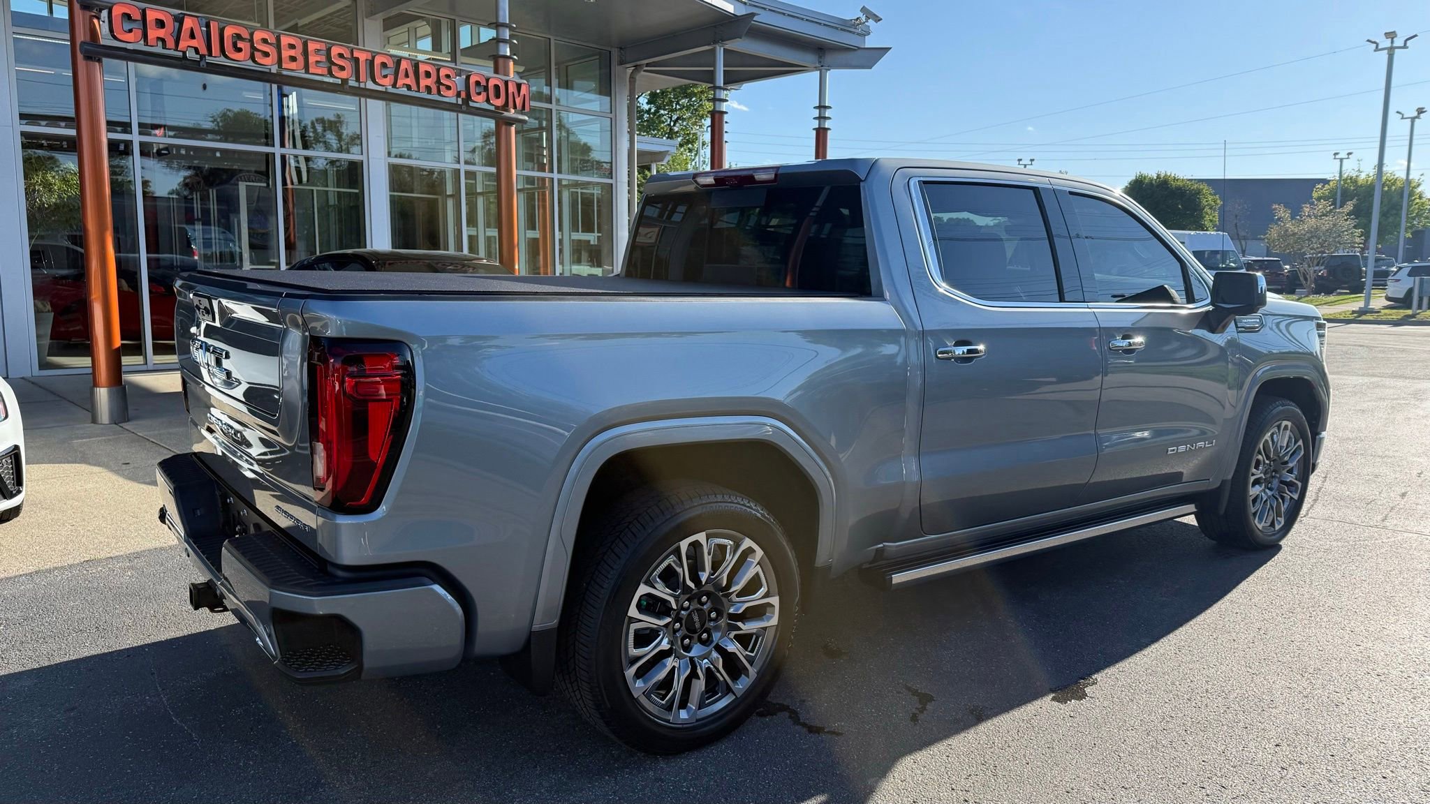 Used 2025 GMC Sierra 1500 Denali Ultimate AWD/4WD image 46