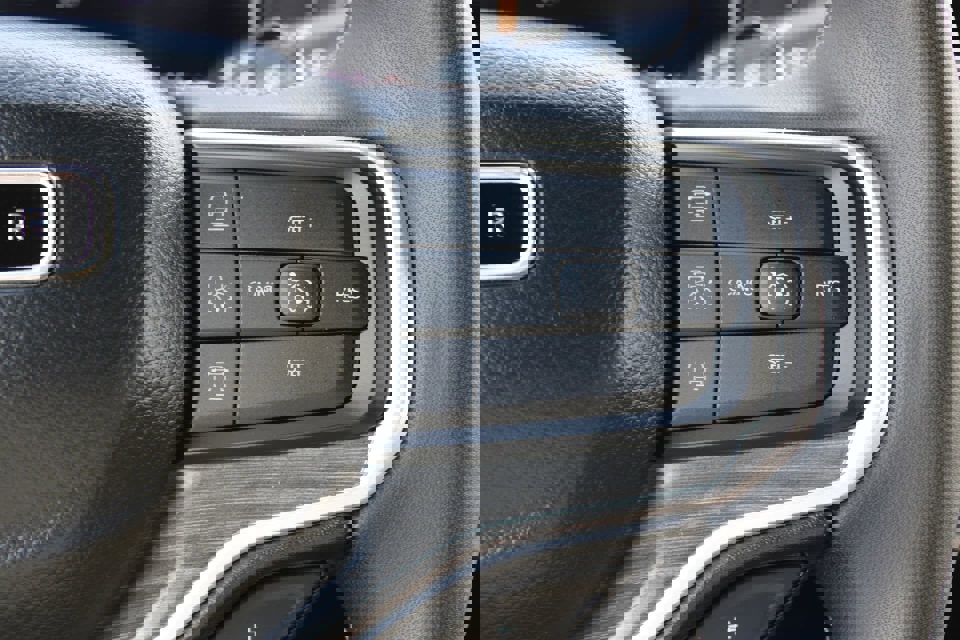 Used 2024 Jeep Wagoneer L Series II w/ Flexible Seating Group image 31