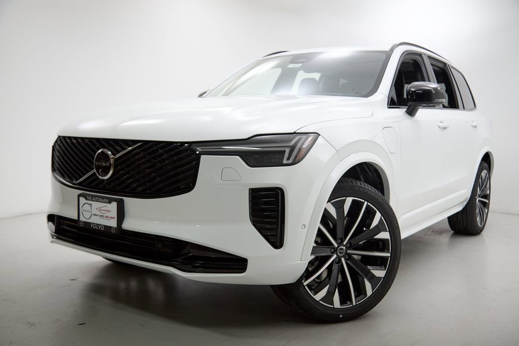 New 2026 Volvo XC90 T8 Ultra w/ Protection Package image 2