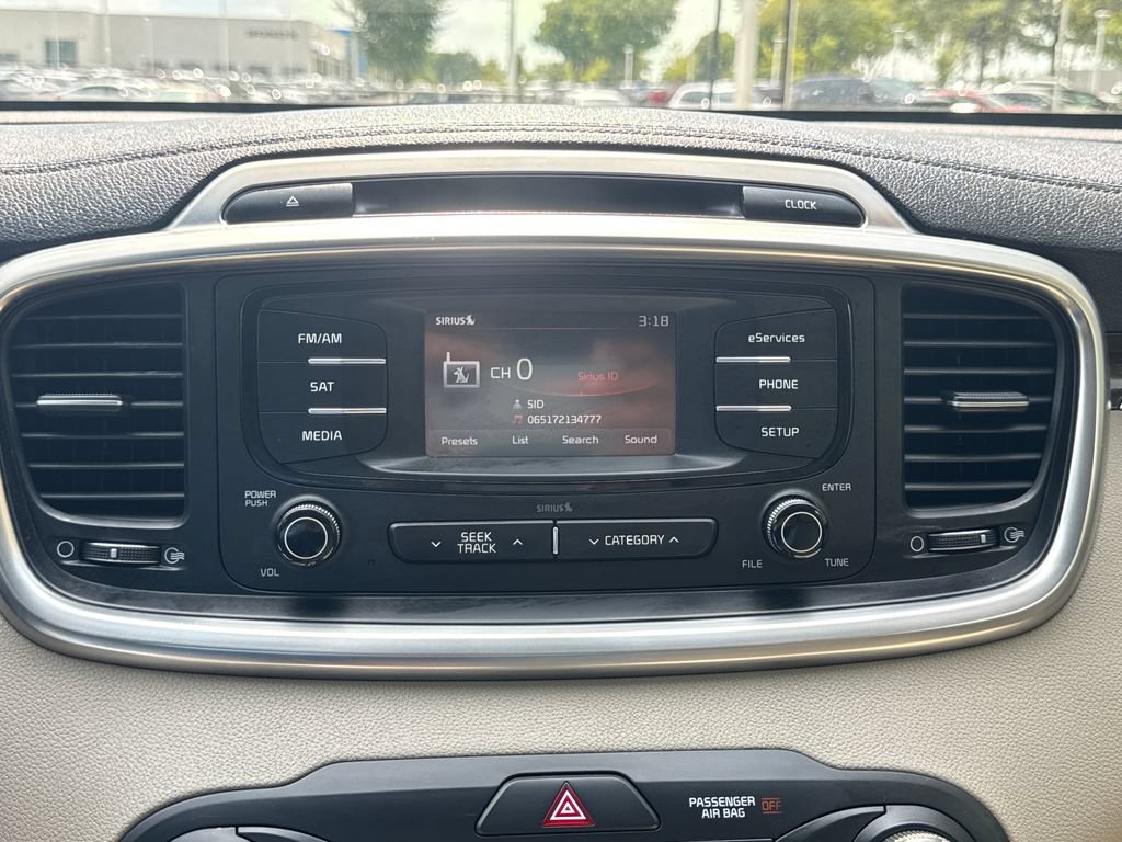 Used 2016 Kia Sorento EX FWD image 25