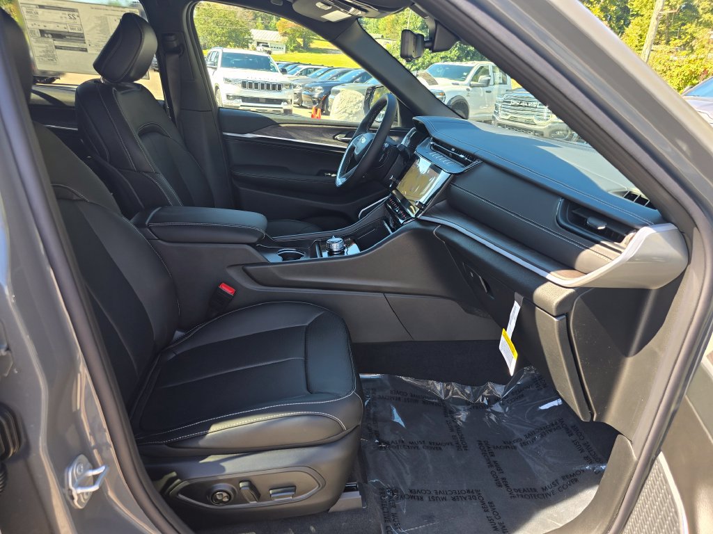 New 2027 Jeep Grand Cherokee L Limited AWD/4WD image 28