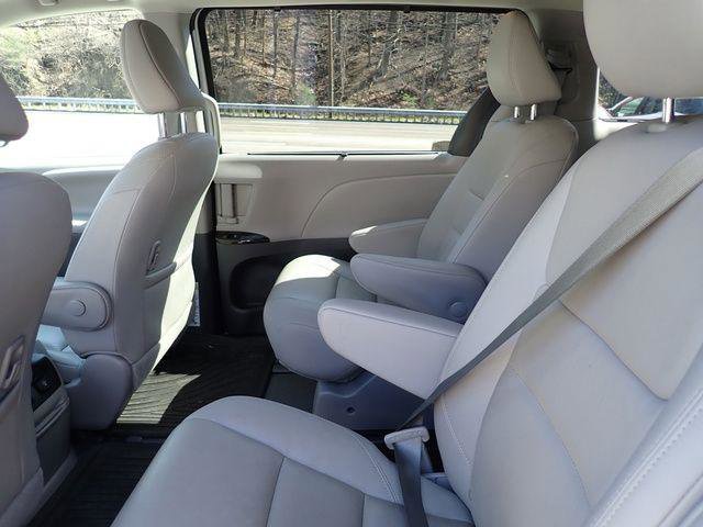 Certified 2020 Toyota Sienna XLE w/ XLE Navigation Package image 11