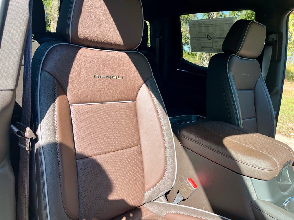 New 2026 GMC Sierra 1500 Denali w/ Denali Reserve Package image 18