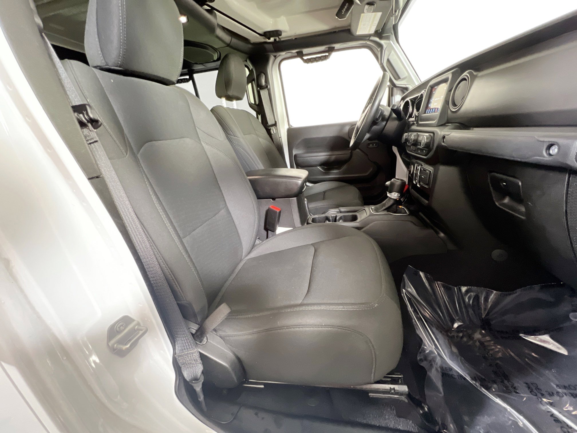 Used 2022 Jeep Gladiator Sport image 25