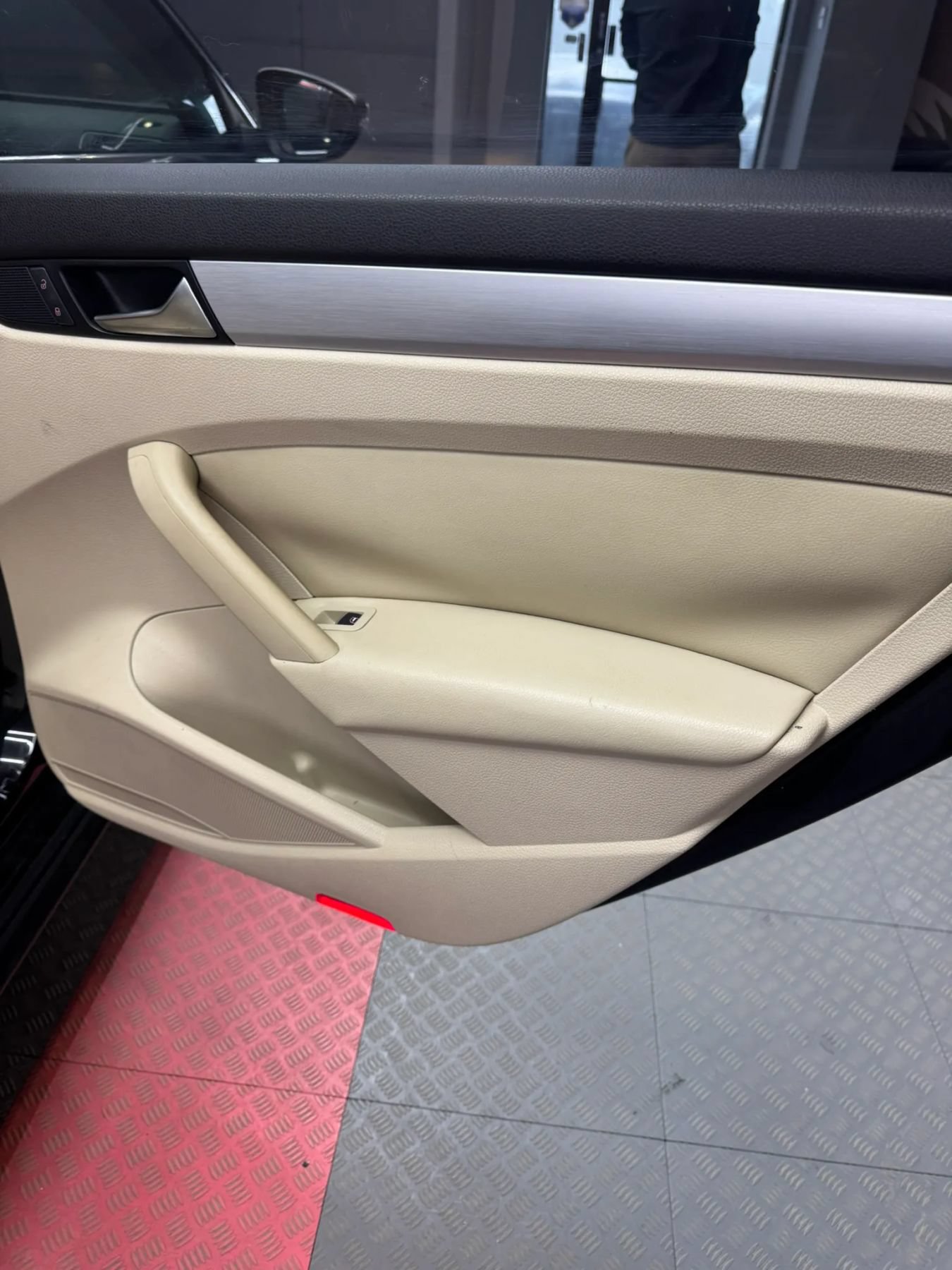 Used 2012 Volkswagen Passat 2.5 SE FWD image 19