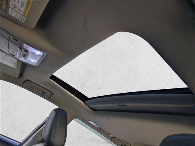 Used 2015 Toyota Highlander XLE image 16