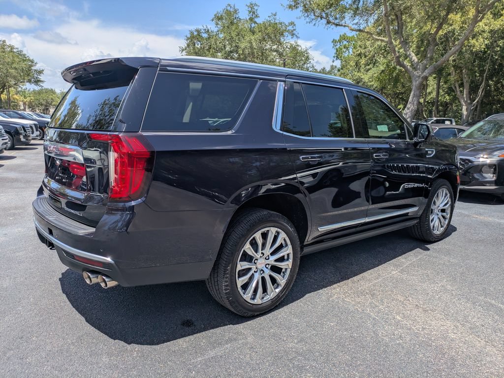 Used 2023 GMC Yukon Denali RWD image 3