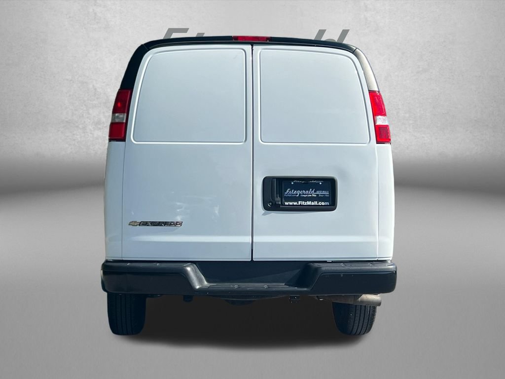 Used 2023 Chevrolet Express 2500 Extended w/ Driver Convenience Package RWD image 7