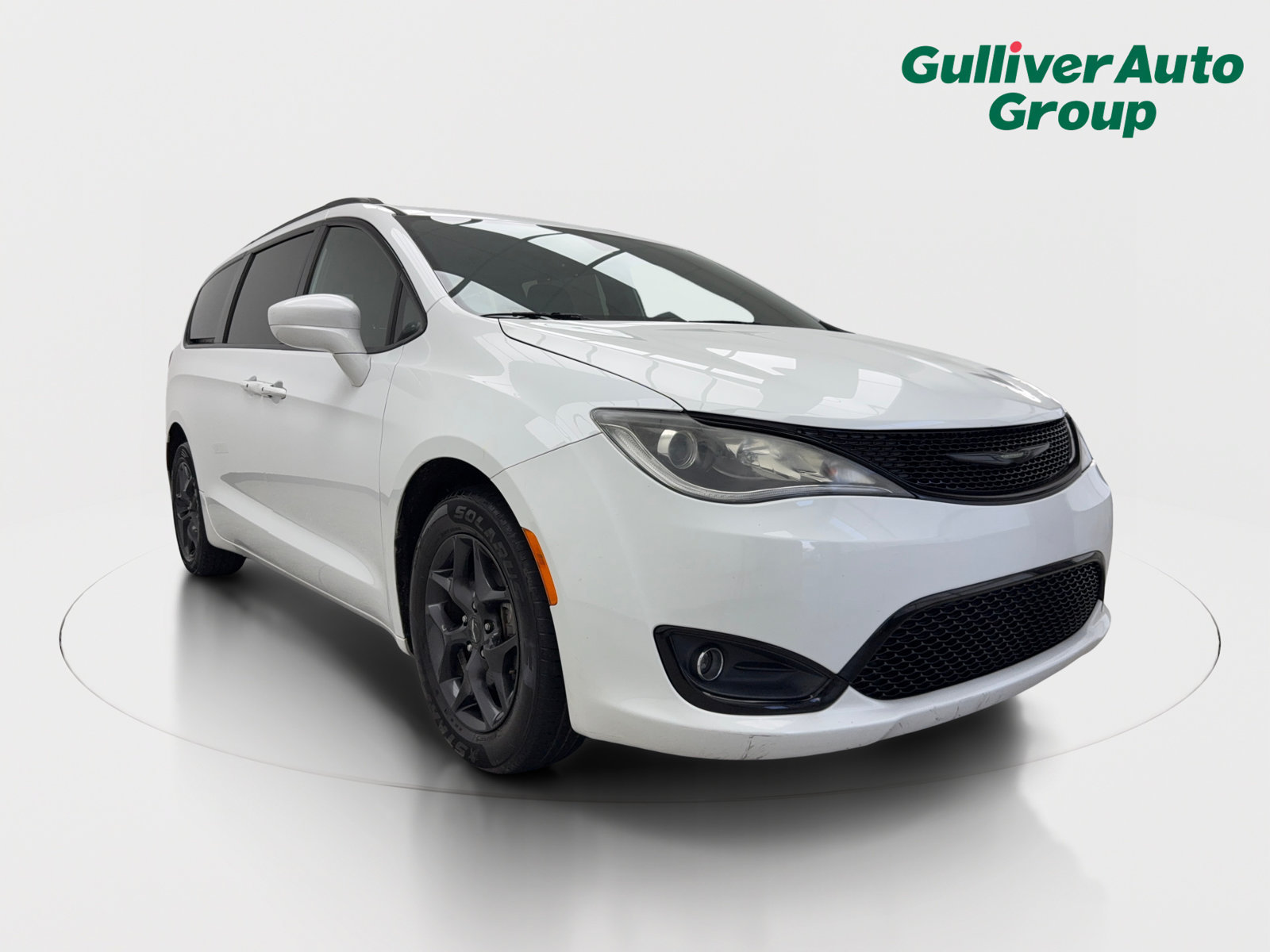 Used 2019 Chrysler Pacifica Touring-L Plus w/ S Appearance Package FWD image 13