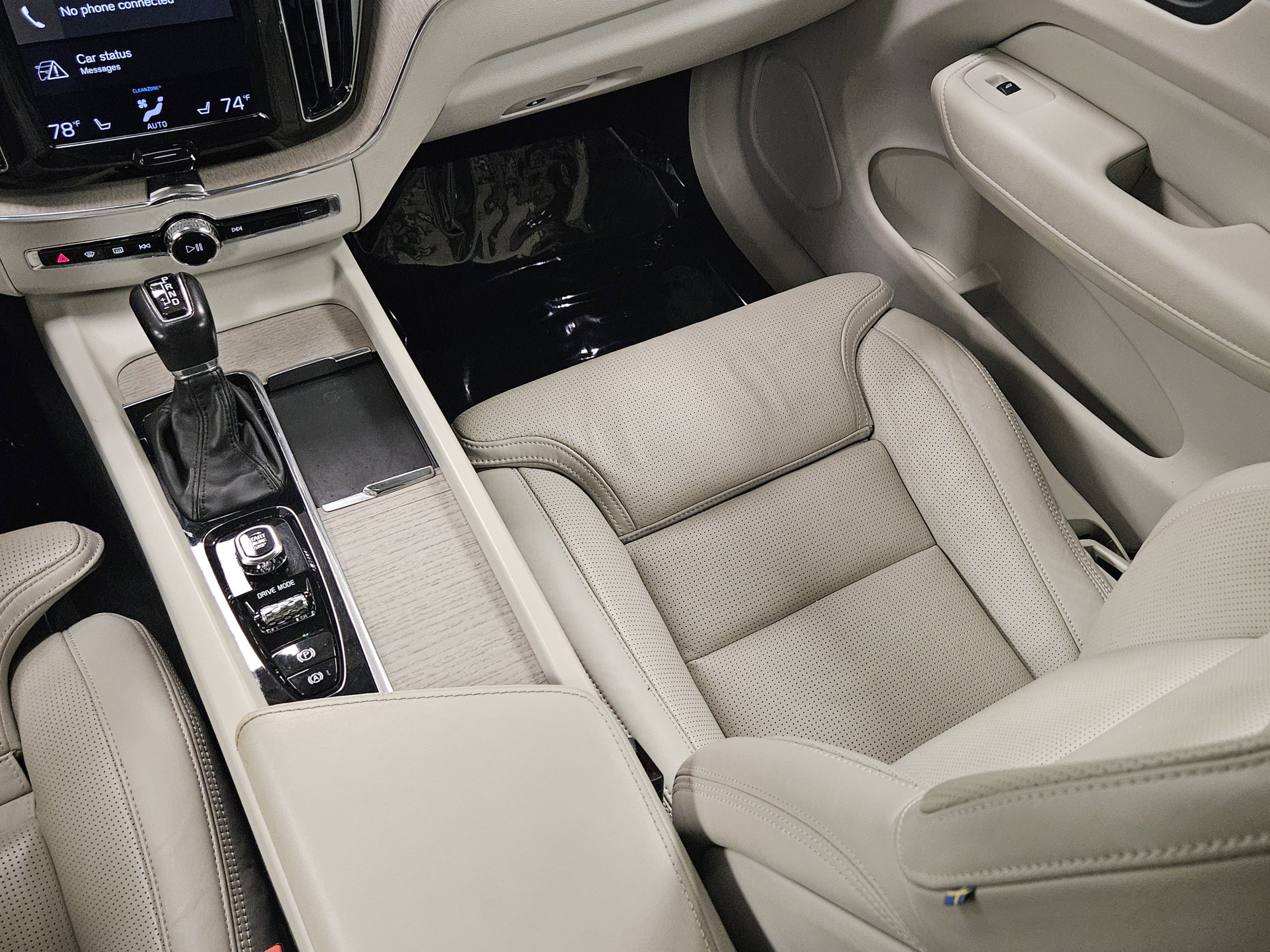 Used 2021 Volvo XC60 T6 Inscription image 16