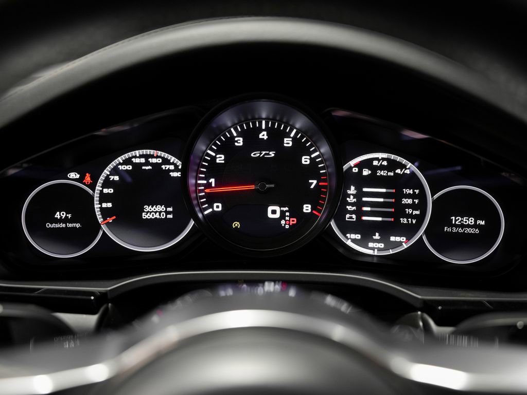 Used 2023 Porsche Cayenne GTS AWD/4WD image 12