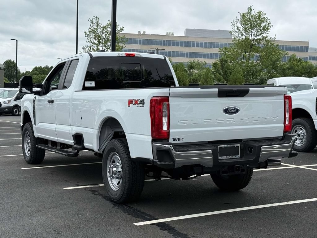 New 2026 Ford F350 XL w/ FX4 Off-Road Package AWD/4WD image 4