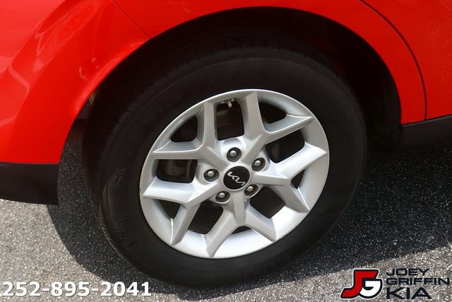 Certified 2024 Kia Soul LX w/ Option Group 015 FWD image 8