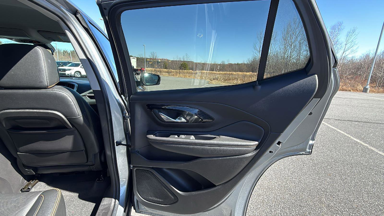 Used 2023 GMC Terrain AT4 image 20