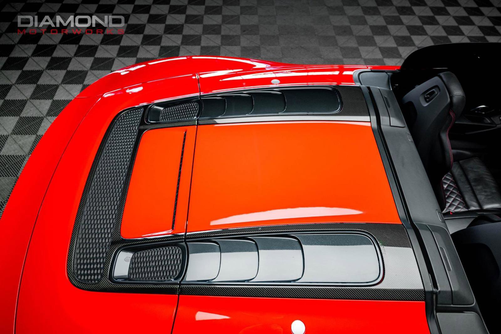 Used 2018 Audi R8 V10 w/ Carbon Exterior Package image 43