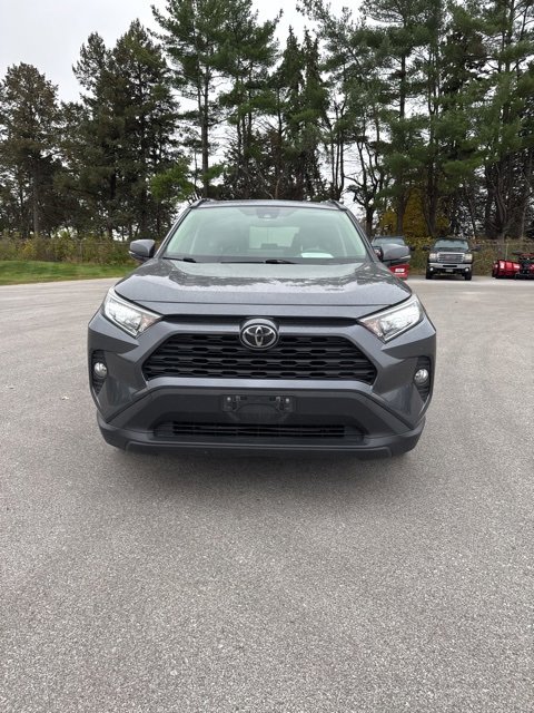 Used 2019 Toyota RAV4 XLE image 3