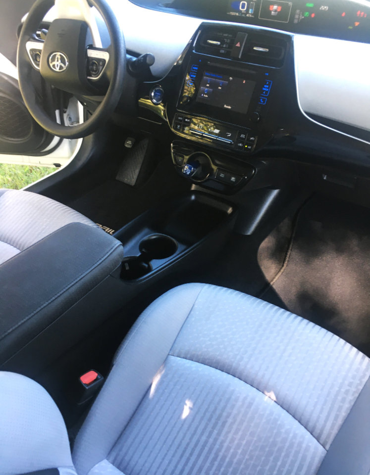 Used 2017 Toyota Prius Three Touring image 17