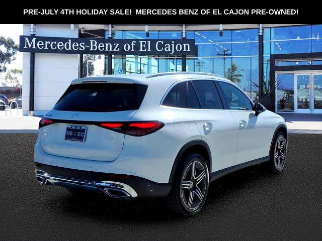 Used 2026 Mercedes-Benz GLC 300 image 4