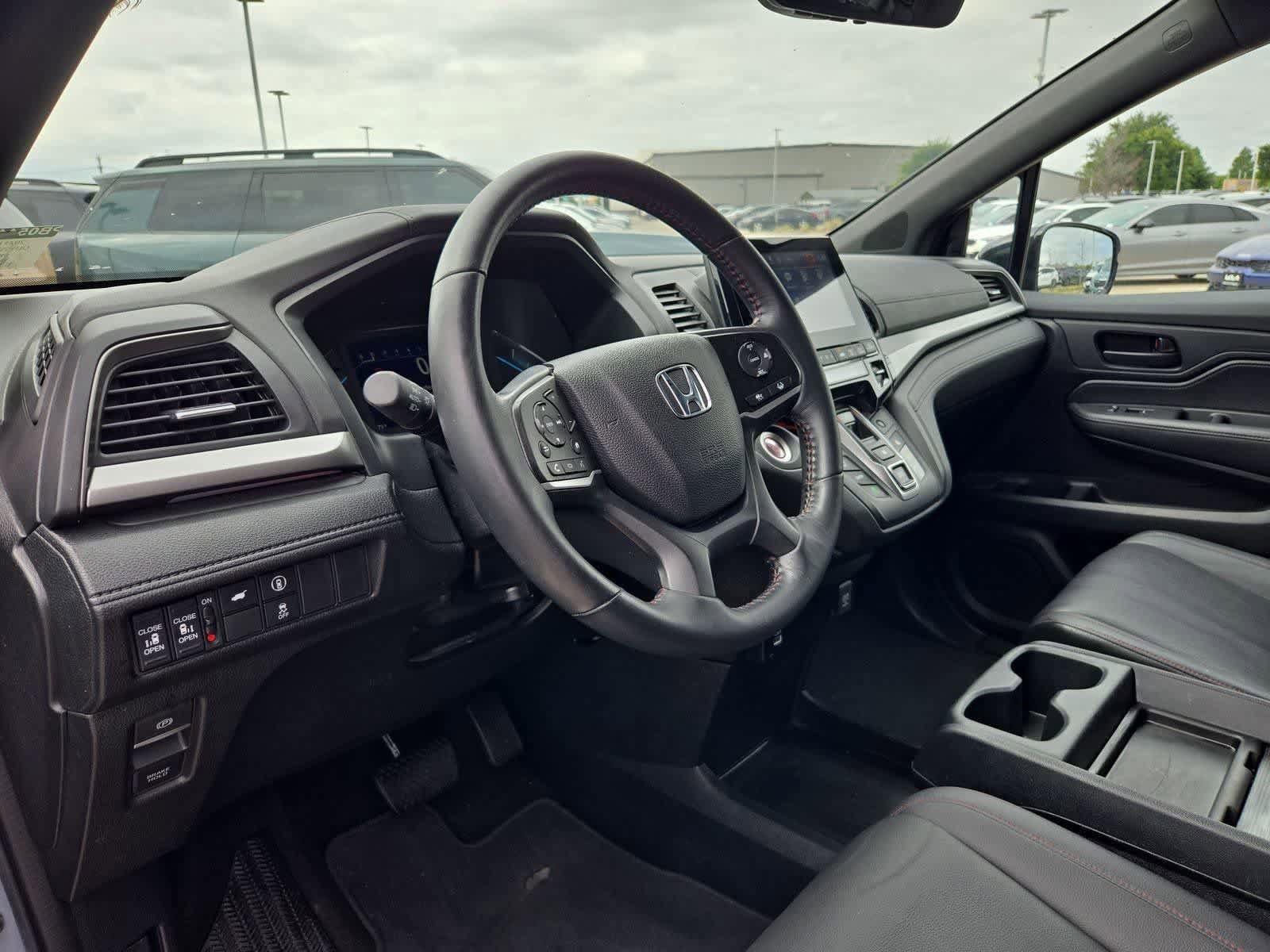 Used 2023 Honda Odyssey Sport video 2